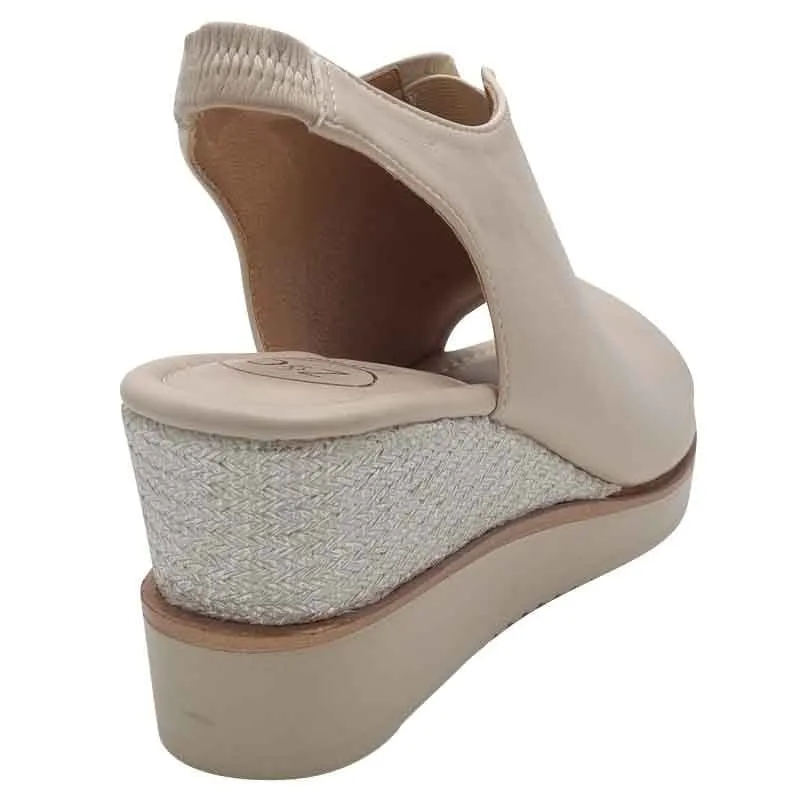 Zanni & Co Womens Off White Wedge Sandal - Mirfa